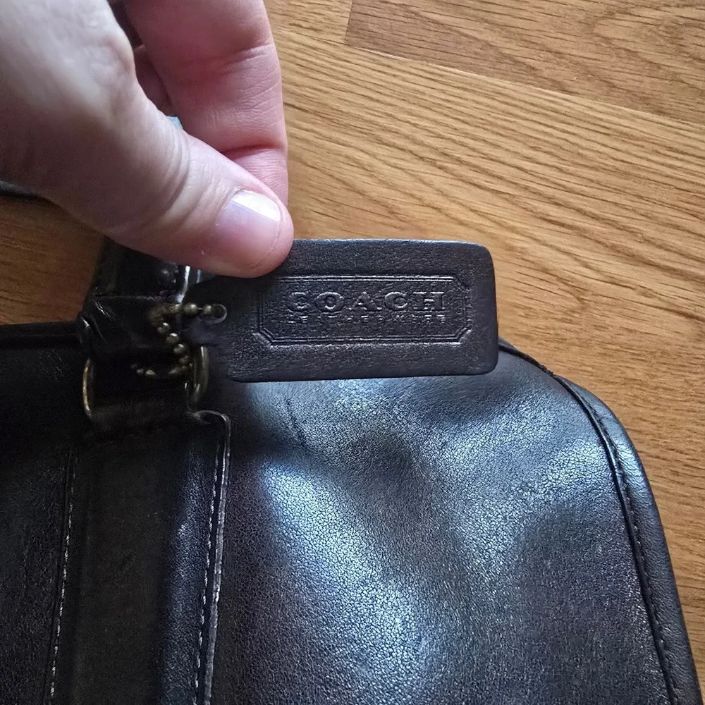 Vintage 1970s Coach Top Handle Slim Satchel Black Leather Talon NYC 705-3399